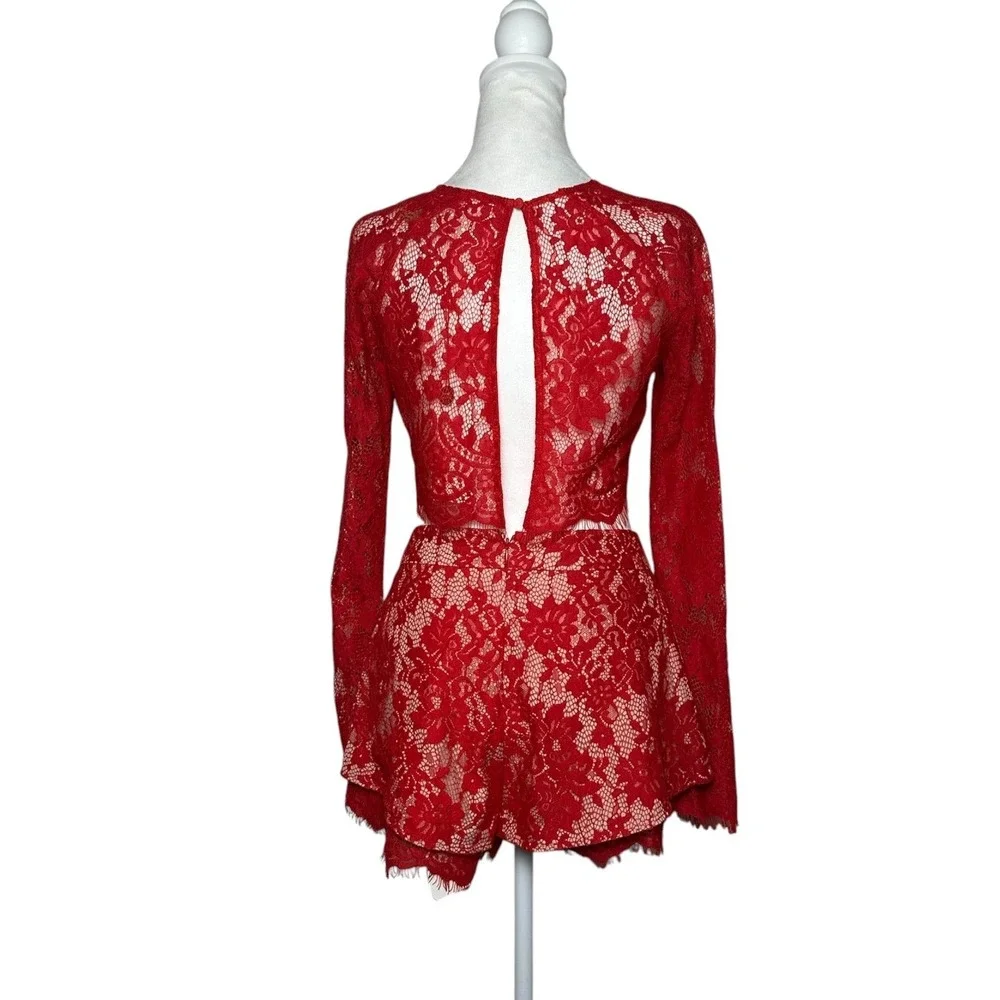 The Jetset Diaries Red Floral Lace Two Piece Set Crop Top and Shorts S/XS